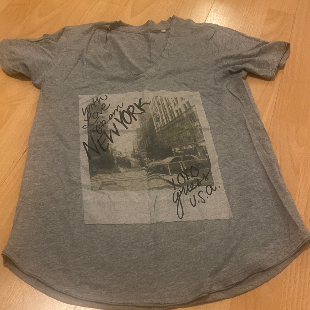 Guess t shirt